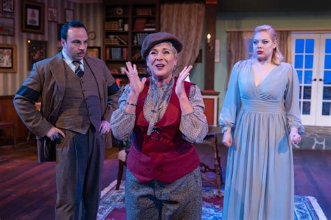 Review: Coward’s ‘Blythe Spirit’ comes alive at City Lights Theater